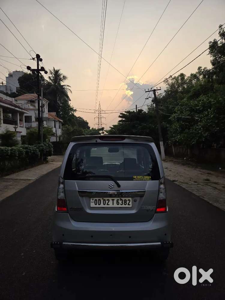 Maruti Suzuki Stingray 2015 Petrol Well Maintained