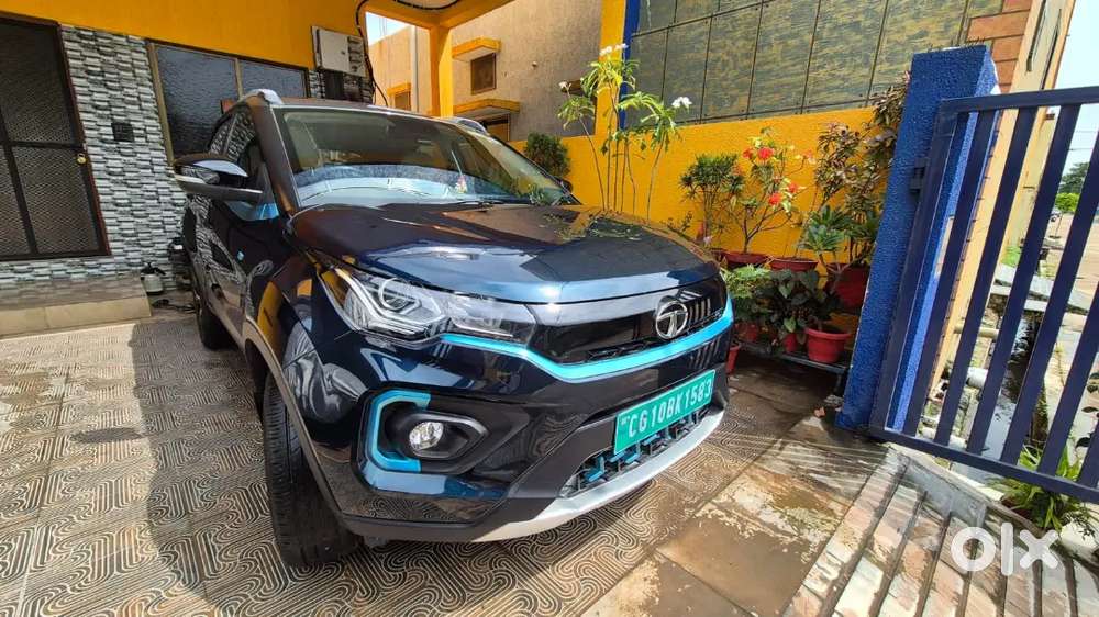 Tata Nexon Ev Xz Plus Lux 40.5kwh Battery