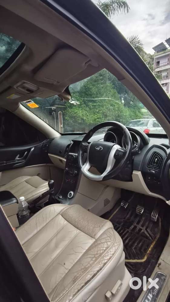 Mahindra Xuv500 At W10 Fwd, 2015, Diesel