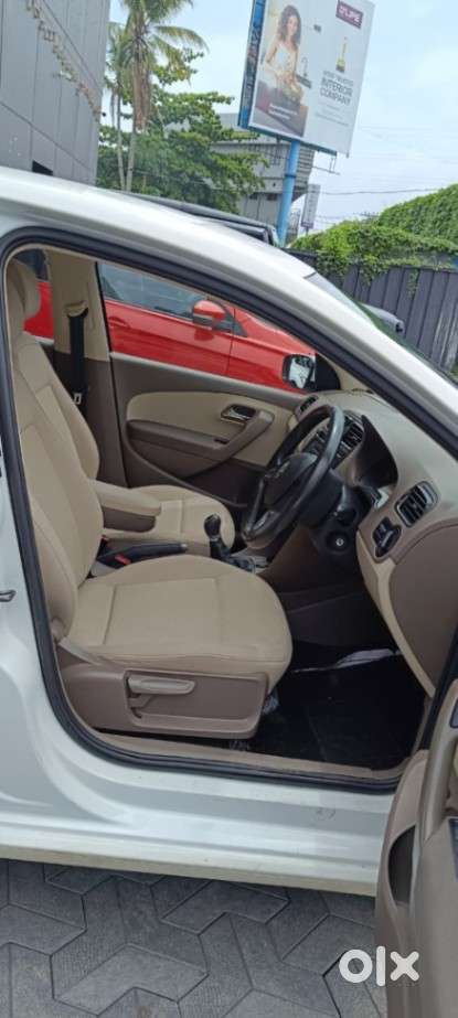 Skoda Rapid 2013-2016 1.6 Mpi Ambition With Alloy Wheel, 2015, Petro..