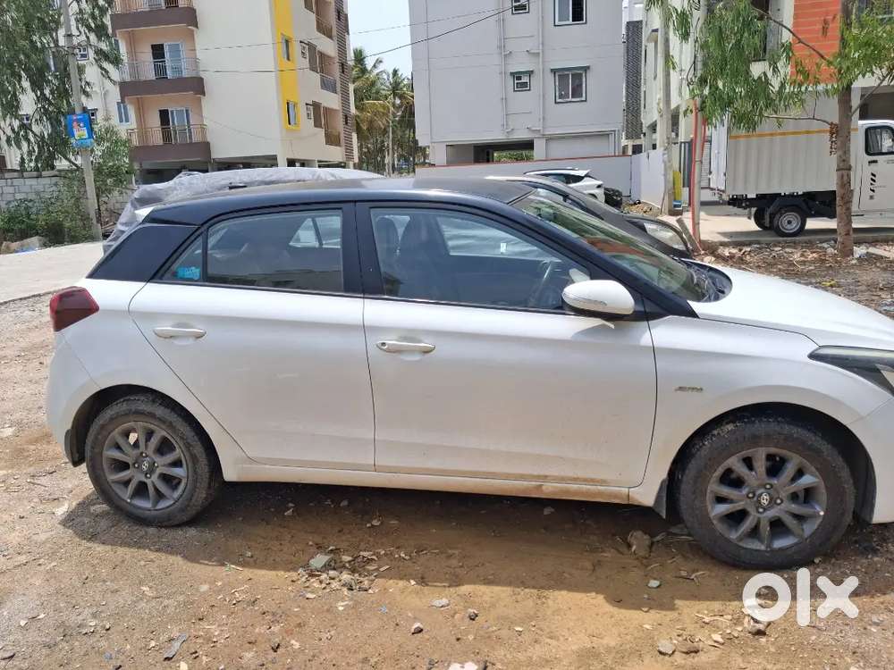 Single Hand Used Hyundai Elite I20 Asta Cvt (automatic) (top Variant)