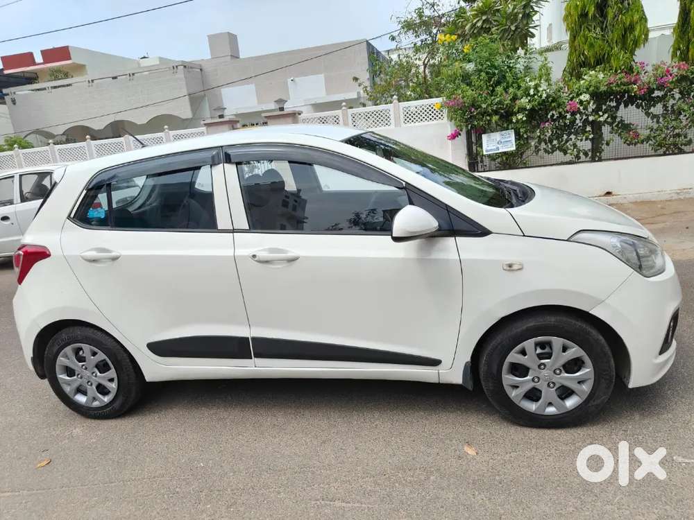 Hyundai Grand I10 2015 Model