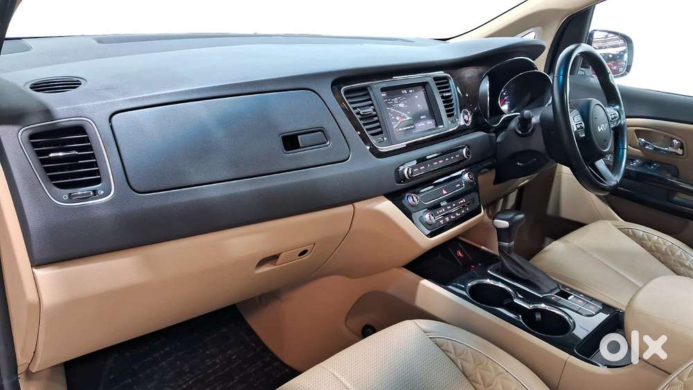 Kia Carnival Limousine Plus 7 Str, 2022, Diesel