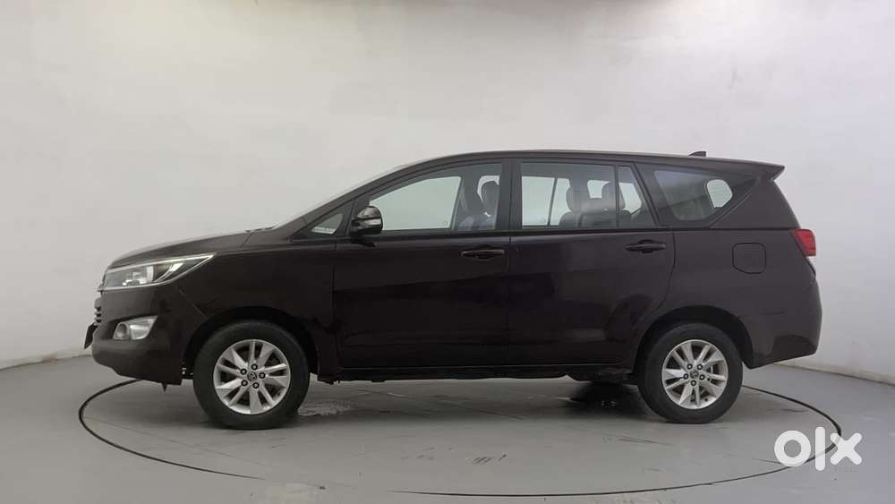 Toyota Innova Crysta 2.4 G Mt 8s, 2016, Diesel