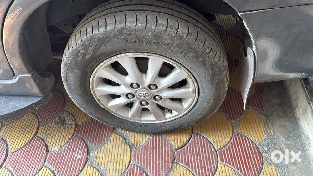 Toyota Innova 2012 Diesel Well Maintained