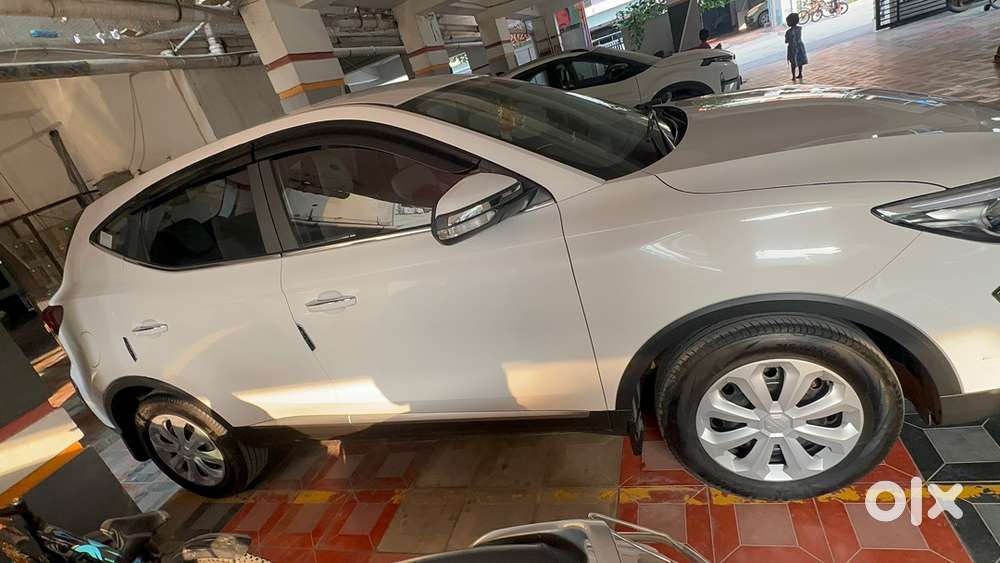 Mg Astor 2023 Petrol Well Maintained