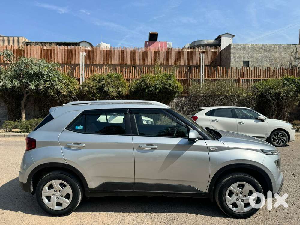 Hyundai Venue S 1.2 Petrol, 2020, Petrol