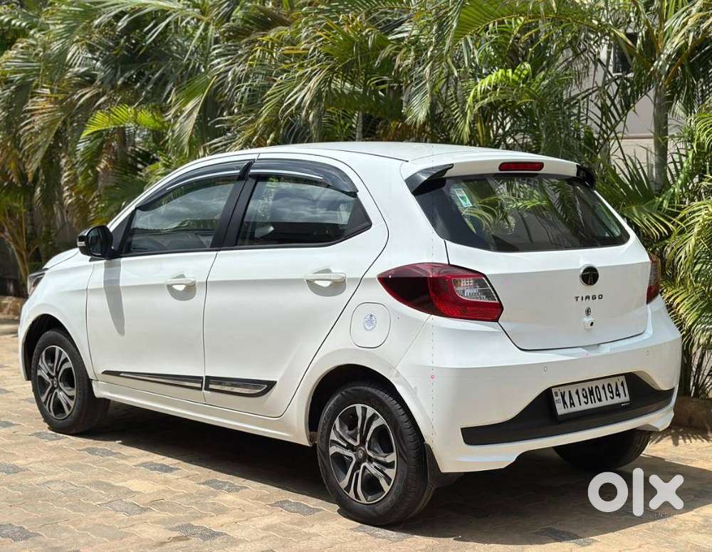 Tata Tiago 1.2 Revotron Xt (o), 2024, Petrol