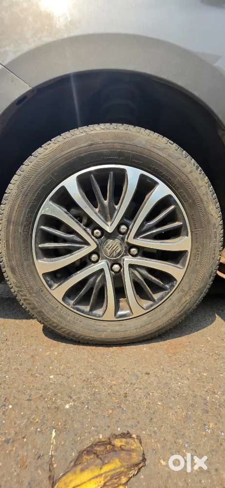 Maruti Ertiga Zxi(0) Top Model 2024 - Petrol+cng - 1st Owner