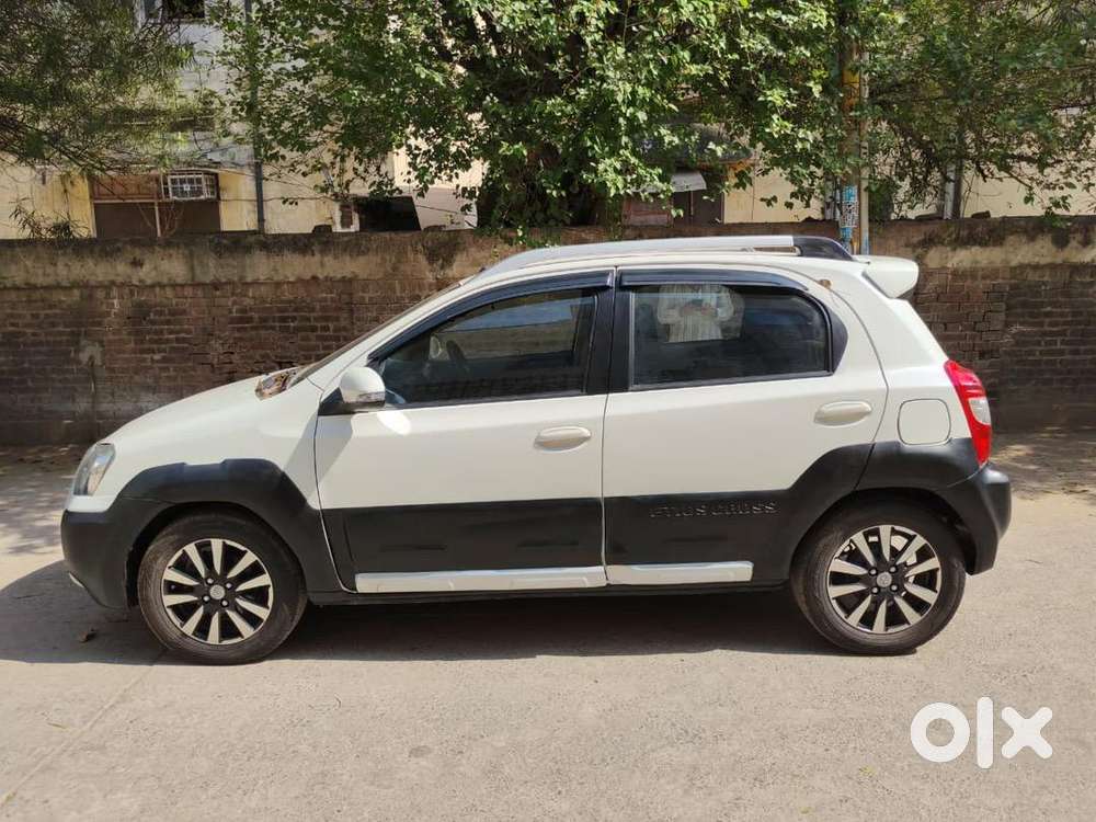 Toyota Etios Cross 2015 Petrol Good Condition