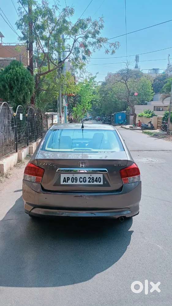 Honda City Zx 2011 Petrol Well Maintained