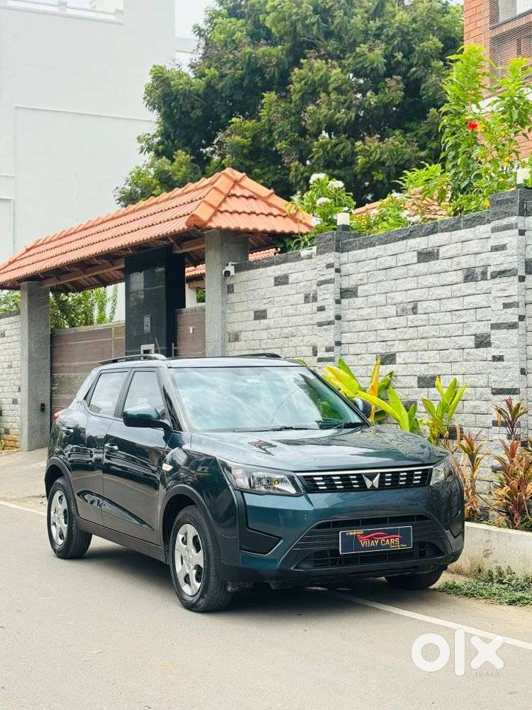 Mahindra Xuv300 W6 Amt Diesel, 2023, Diesel