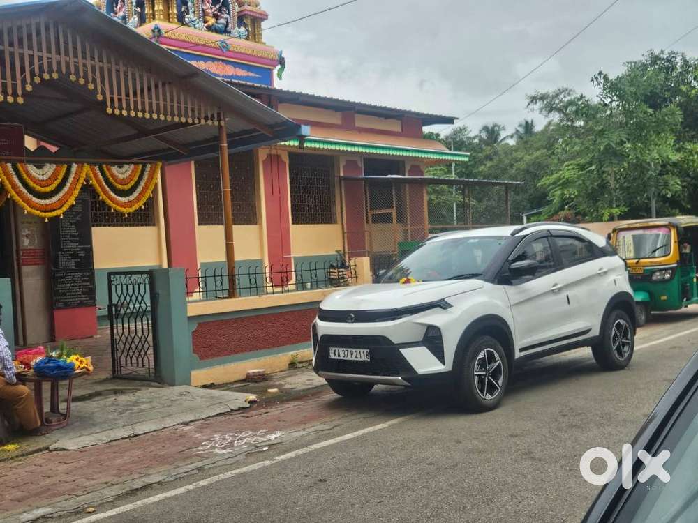 Tata Nexon 2025 Petrol 6000 Km Driven