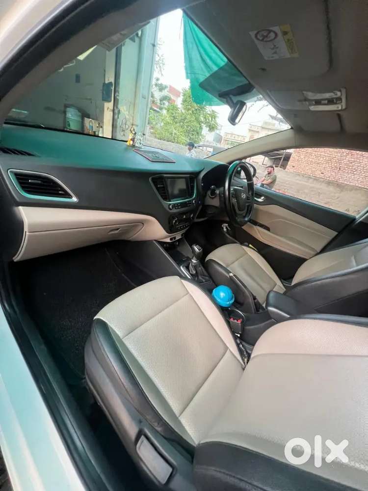 Verna Top Model With Sunroof