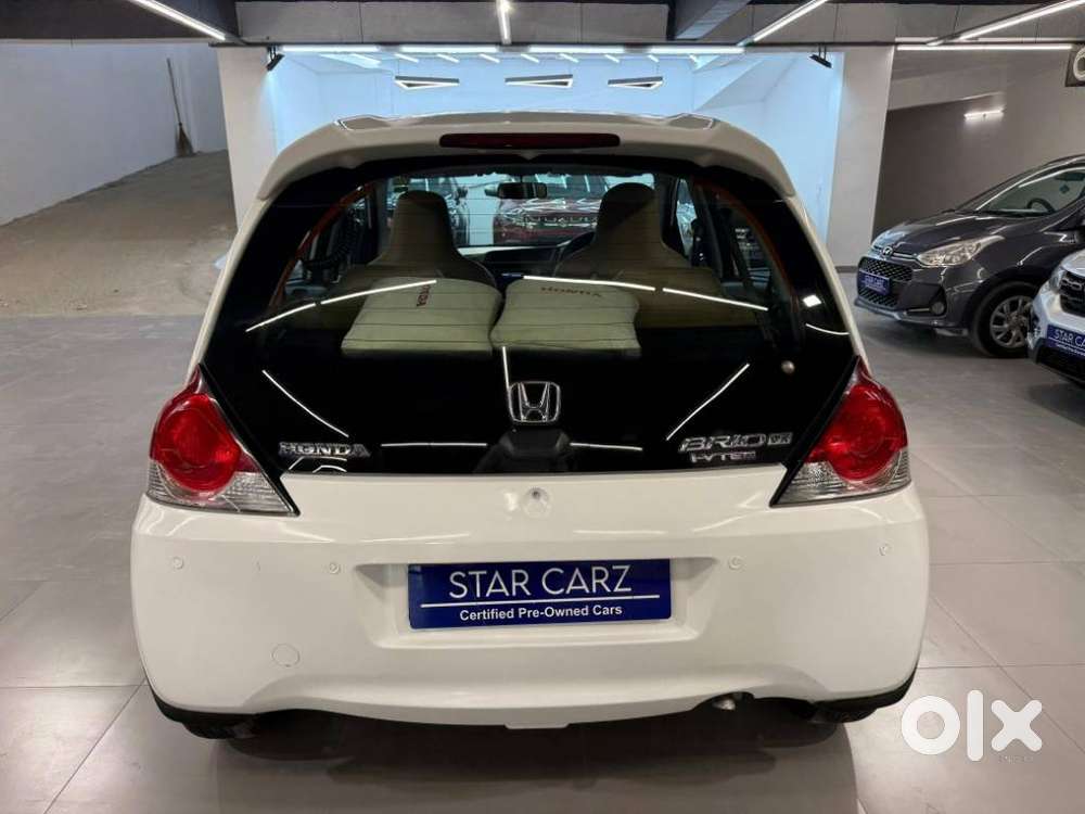 Honda Brio V Automatic, 2016, Petrol
