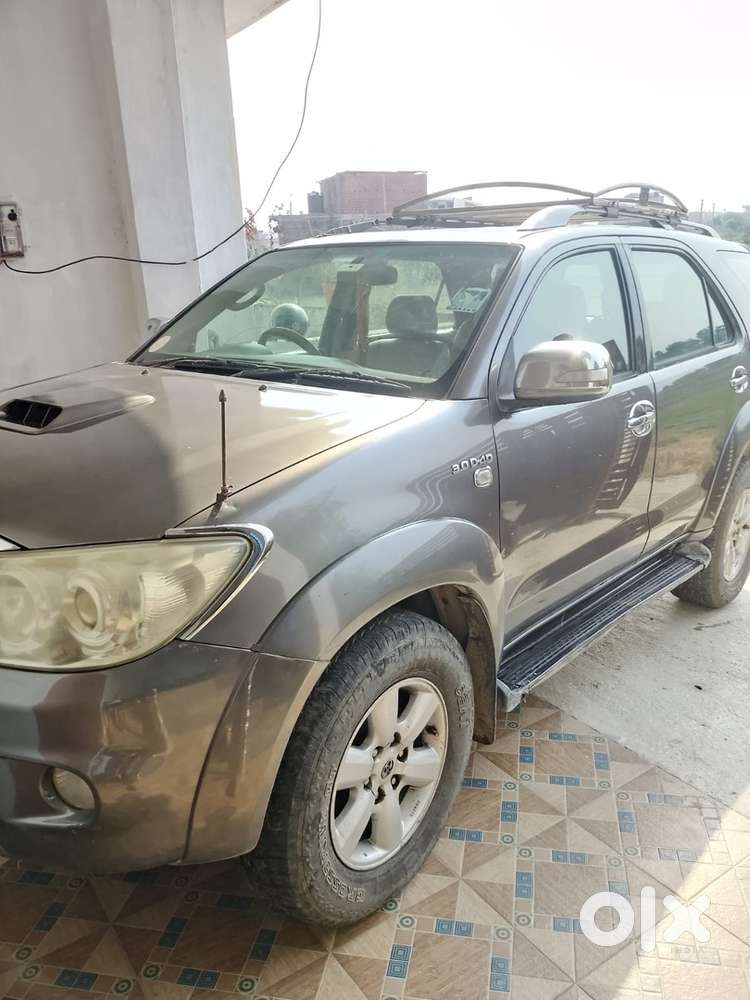 Toyota Fortuner Diesel 2010 Year