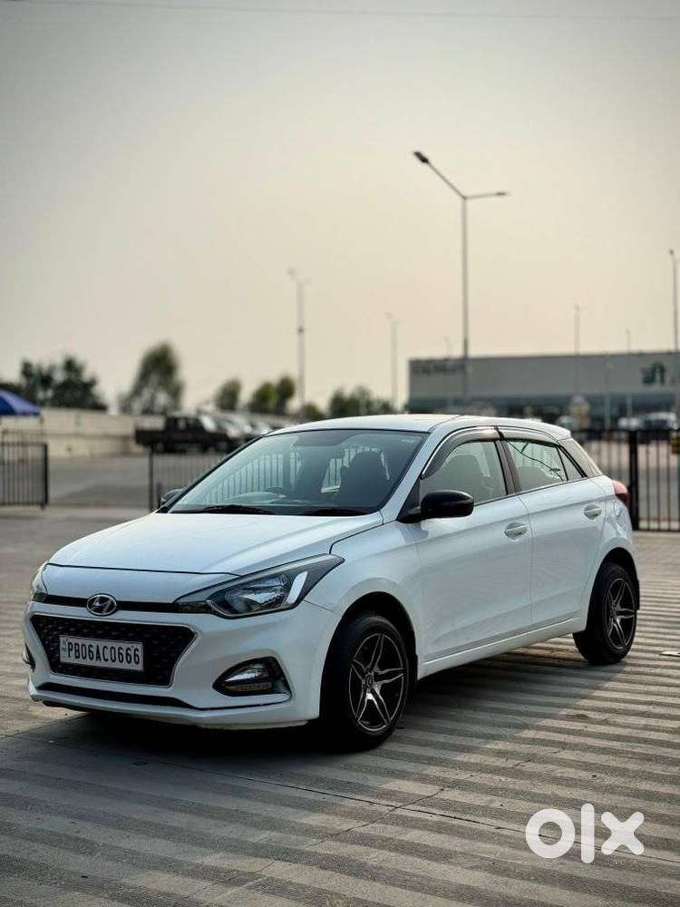 Hyundai I20 Sportz 1.2 Bs-iv, 2019, Petrol