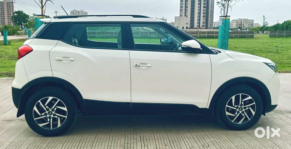 Mahindra Xuv300 W8 Amt Diesel, 2023, Diesel