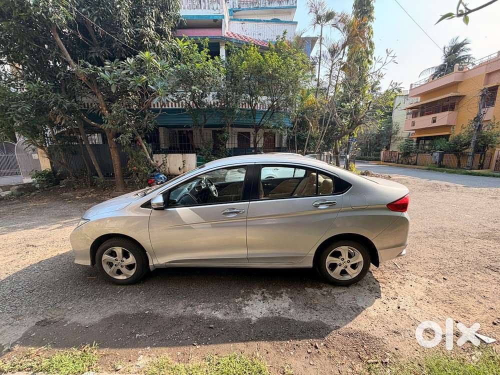 Honda City 2016 Petrol Well Maintained With 5 Years Tax Paid