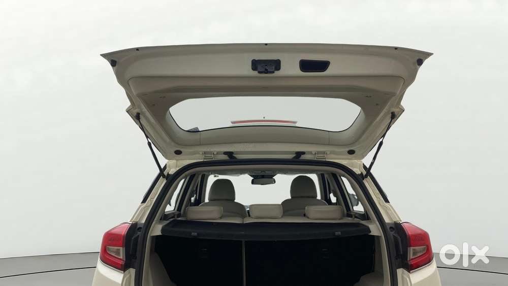 Mahindra Xuv300 W8 Option Diesel, 2023, Diesel
