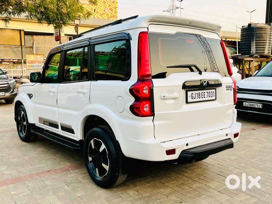 Mahindra Scorpio Classic 2.2 S 11 Mt 7 Str, 2024, Diesel