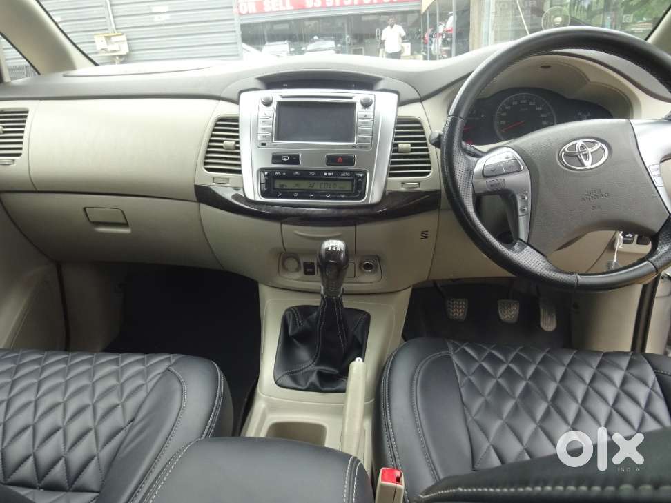 Toyota Innova 2.5 Zx 7 Str Bs-iv, 2014, Diesel