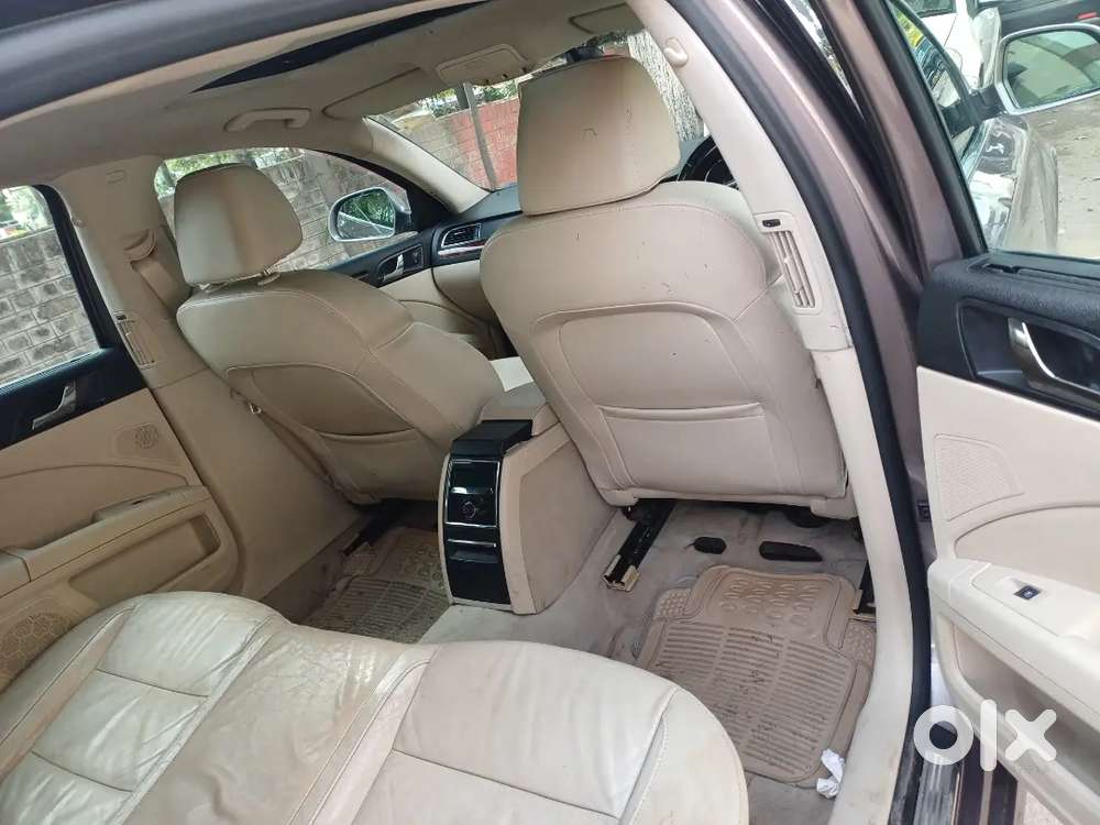 Skoda Superb
1st Onwer
Petrol
2011 Model 2031 Tak Pas
Totally Original