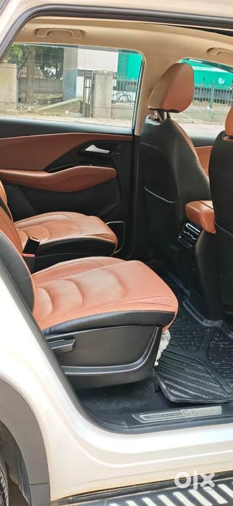 Mg Hector Plus Sharp Pro 1.5 Turbo Petrol Cvt 6 Str, 2024, Petrol