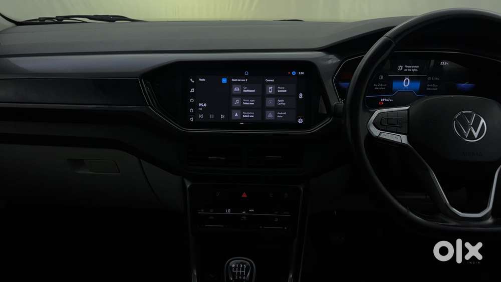 Volkswagen Taigun Topline 1.0 Tsi At (electric Seats), 2022, Petrol