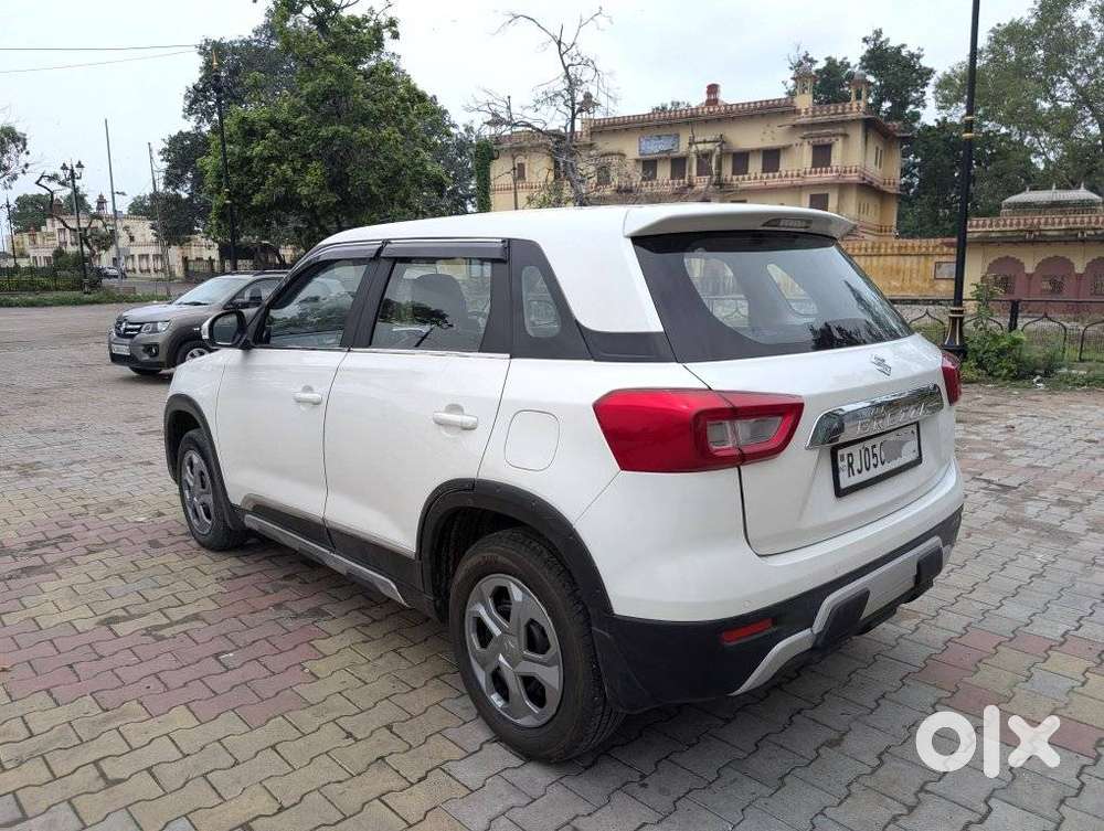 Maruti Suzuki Brezza 1.5 Lxi Smart Hybrid, 2020, Petrol