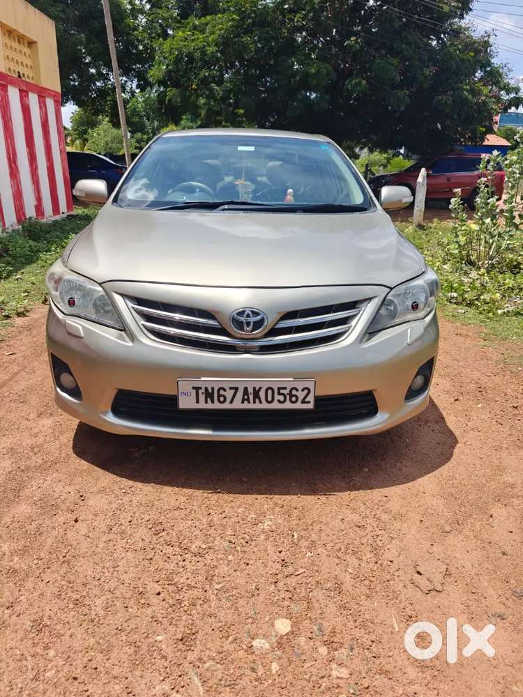 Toyota Corolla Altis 2013