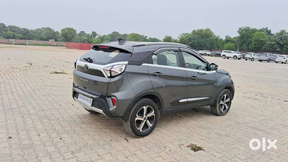 Tata Nexon, 2022, Petrol