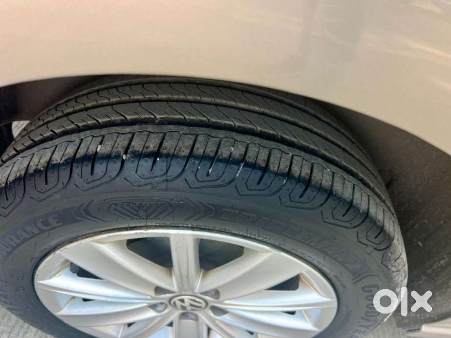 Volkswagen Vento 1.2 Tsi Highline Plus At, 2016, Petrol