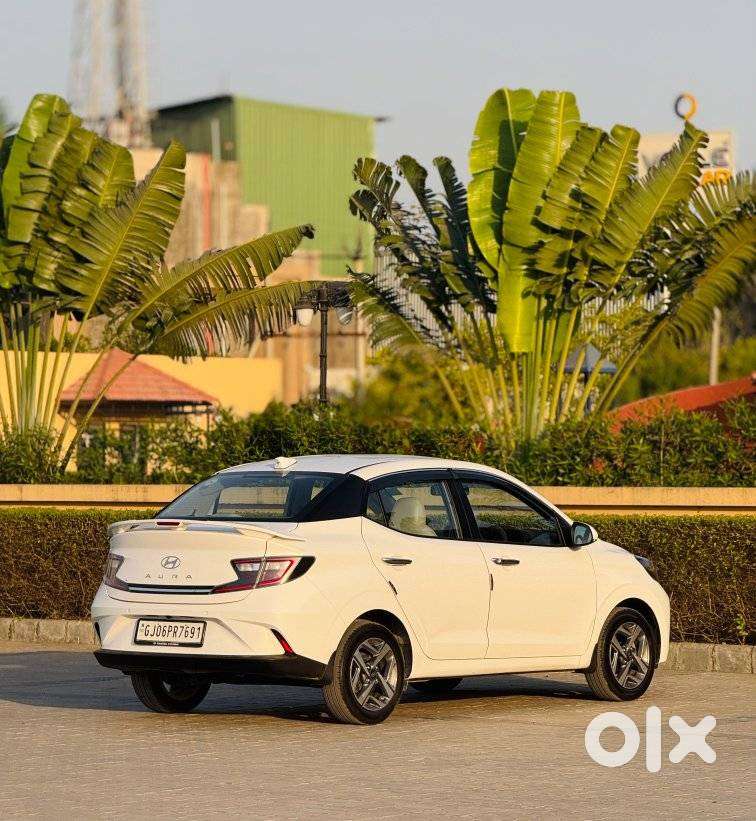 Hyundai Aura 1.2 Sx Cng, 2024, Cng & Hybrids