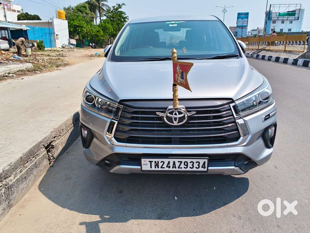 Toyota Innova Crysta 2.7 V, 2023, Petrol