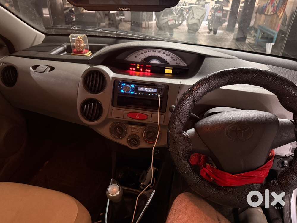 Toyota Etios Liva 2011