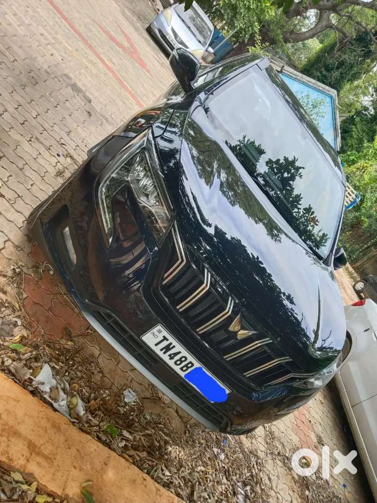 Xuv 700 Ax5 Diesel 18000 Km Excellent Condition