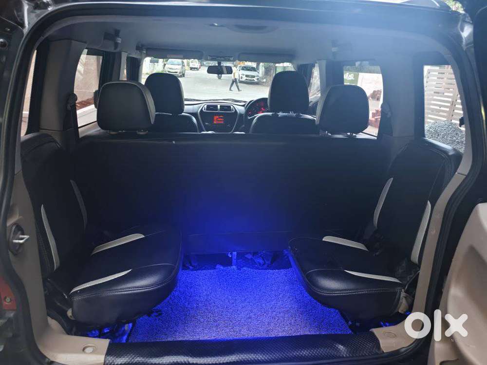 Mahindra Tuv 300 T8 Amt (automatic), 2016, Diesel