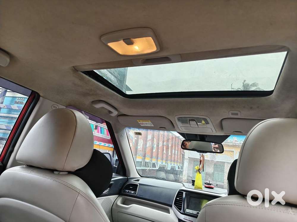 Mahindra Xuv300 2022 Diesel Well Maintained