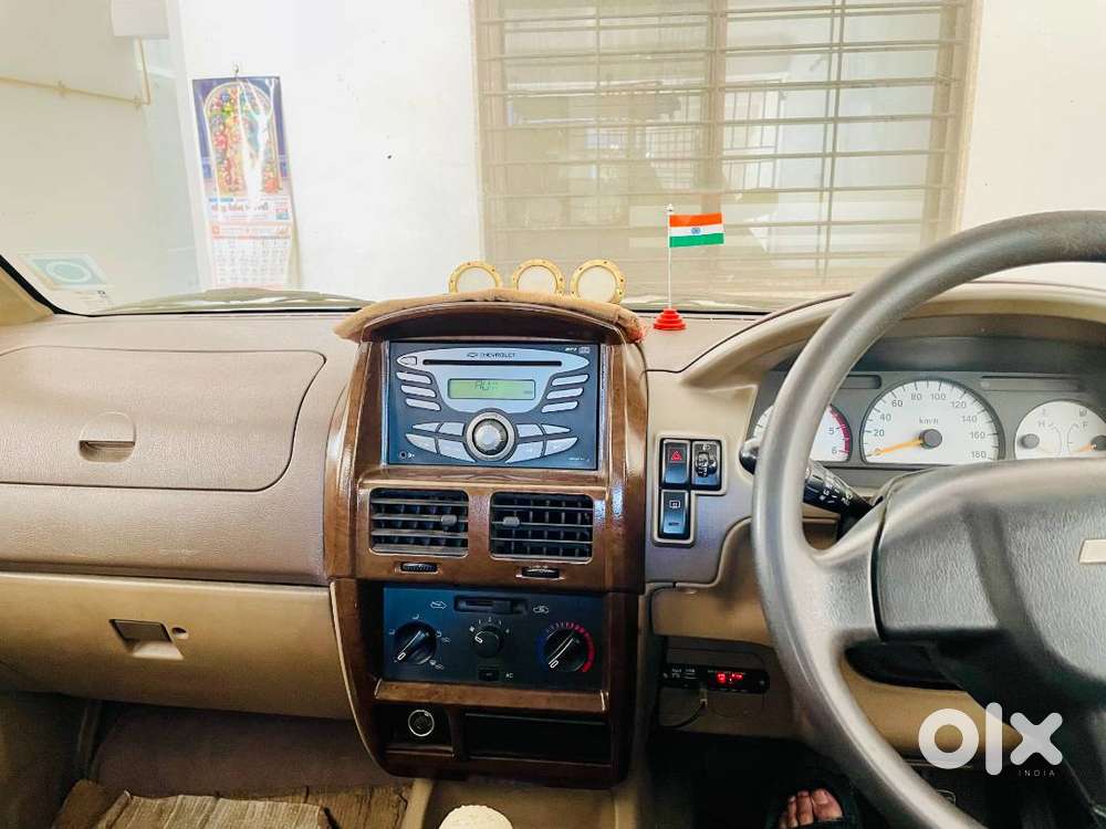 Tavera Private Passing Car