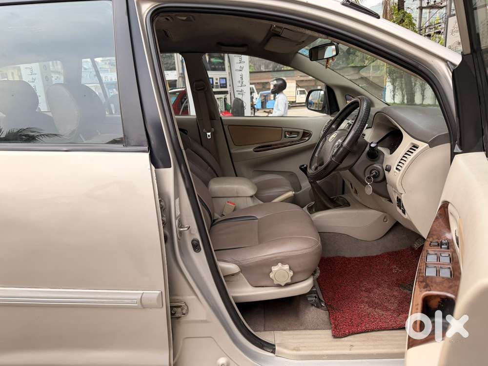 Toyota Innova 2.5 Vx 7 Str, 2012, Diesel