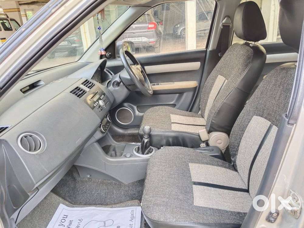 Maruti Suzuki Swift Dzire 1.2 Zxi Bsiv, 2011, Petrol