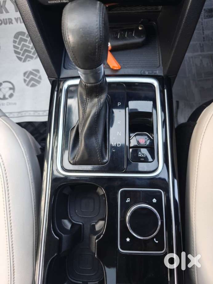 Mahindra Xuv700 2.2 Ax 7 Diesel At Luxury Pack Str, 2022, Diesel