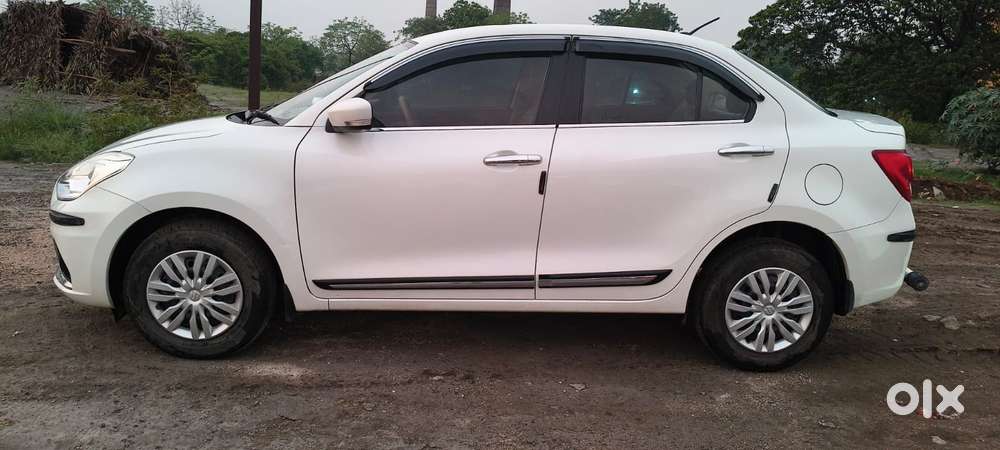 Maruti Suzuki Dzire Vxi Ags, 2024, Petrol