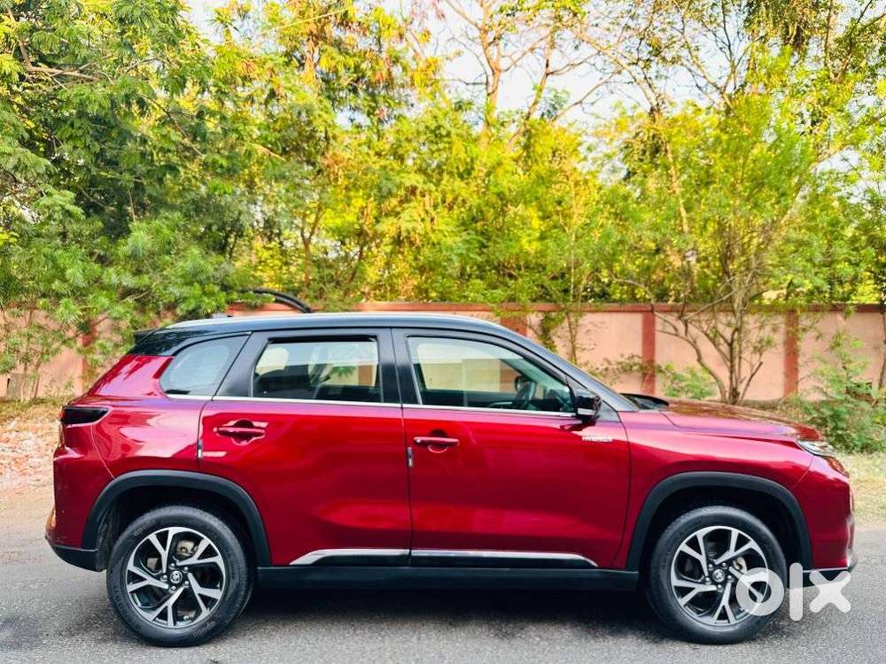 Toyota Urban Cruiser Hyryder 1.5 V Hybrid, 2023, Cng & Hybrids