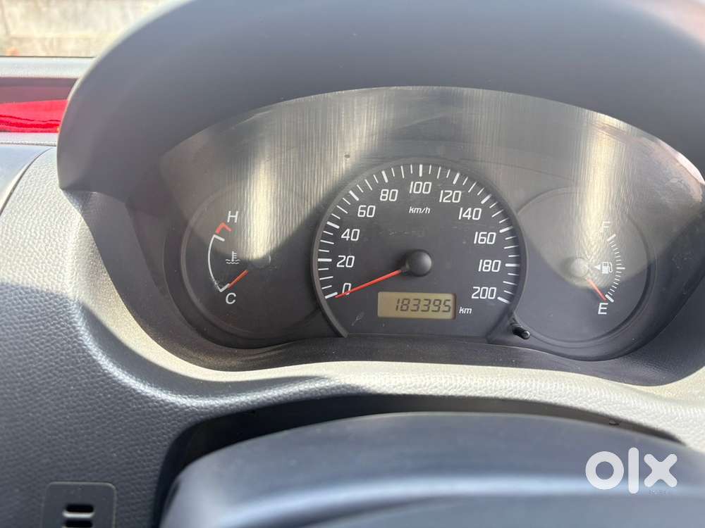 Maruti Suzuki Swift Petrol Manual 2006