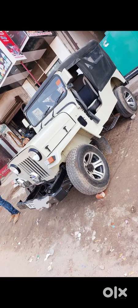 Mahindra Jeep 2002 Diesel Well Maintained