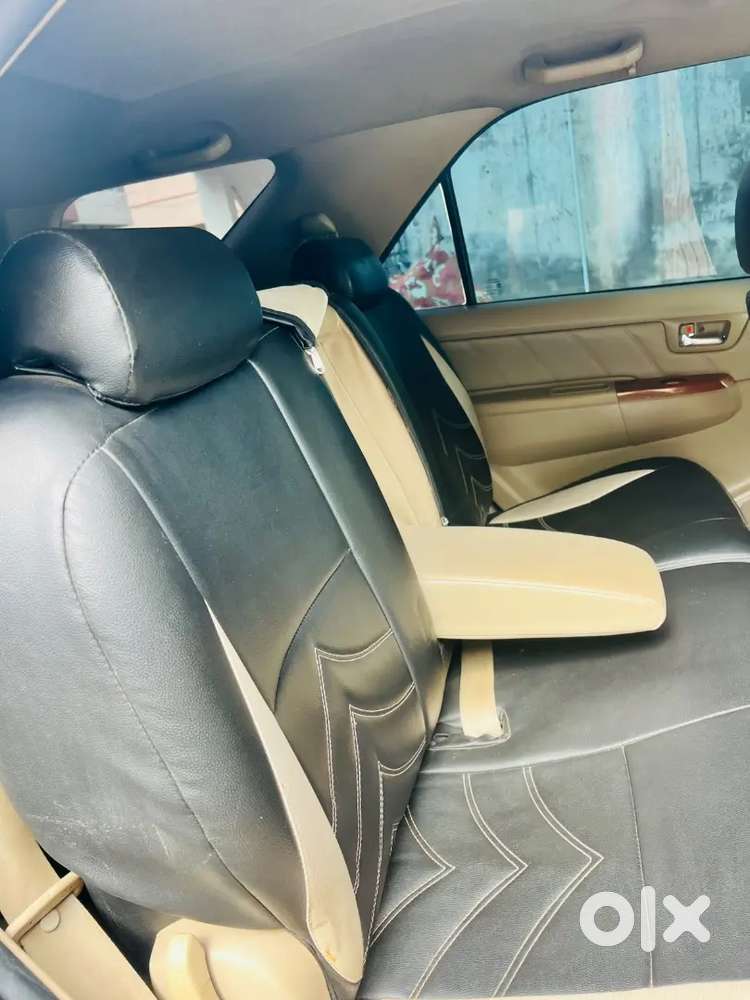 Toyota Fortuner Diesel 2011 Manual 4x4
