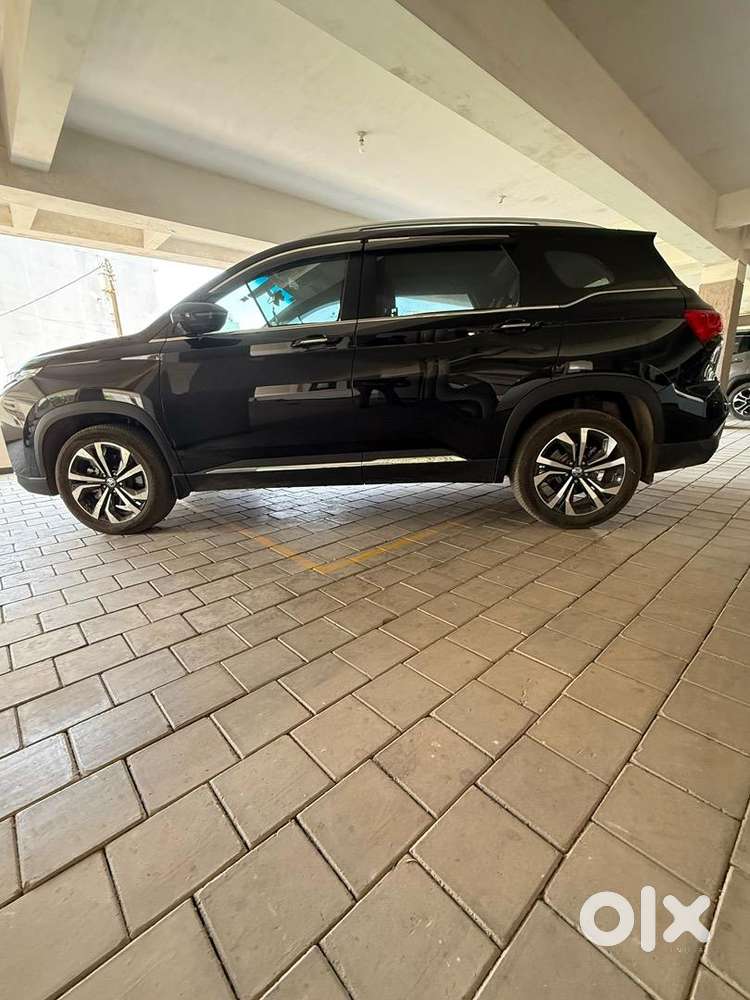 Mg Petrol Car 2025