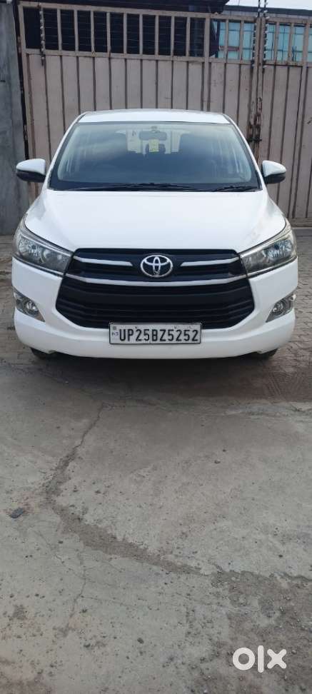 Toyota Innova Crysta 2.4 G Mt 8s, 2017, Diesel